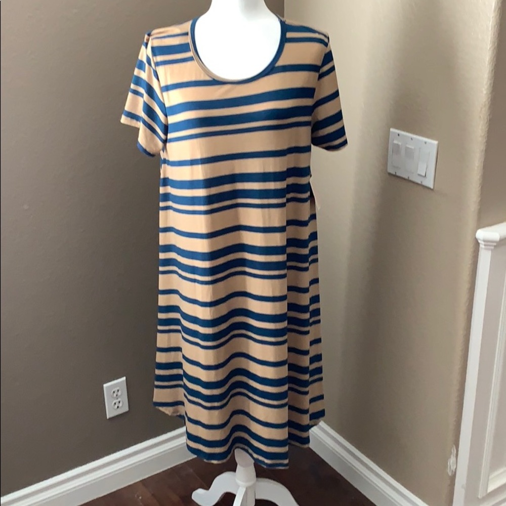 LulaRoe Carly XL, NWT, Gold and Navy stripe.